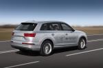 Audi Q7 e-tron TFSI Quattro 2015 года (WW)